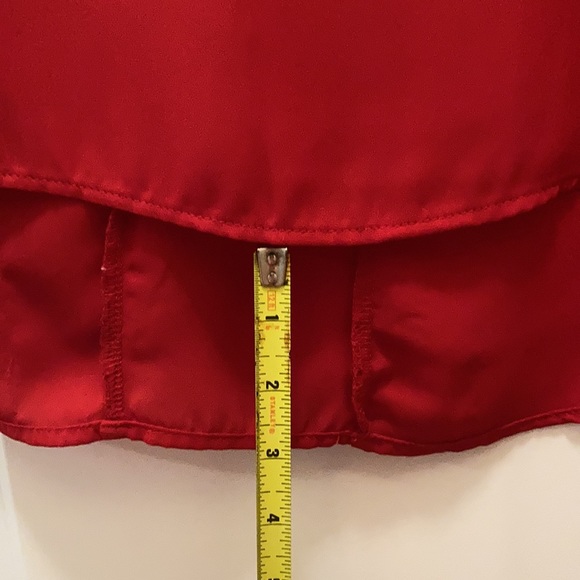 Red blouse scooped back with bow - Picture 3 of 7